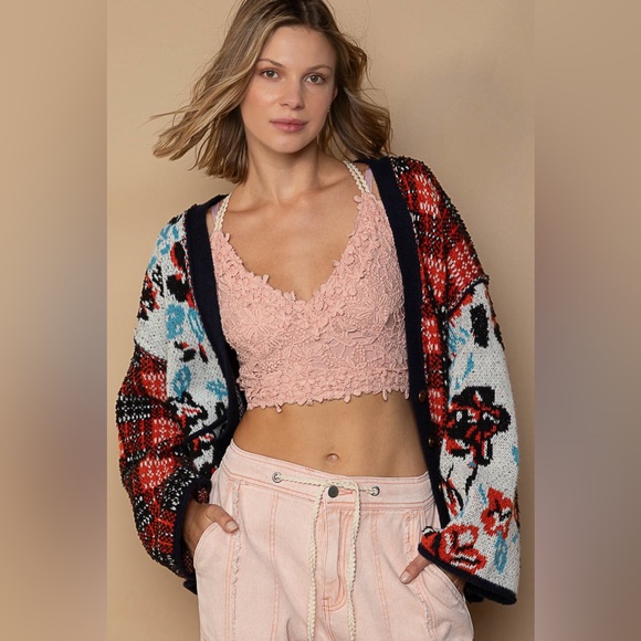 #96 1 LEFT 🌸POL FIRM 🌸New! Pol Chunky Sweater Cardigan with Pockets and Design - Picture 4 of 4